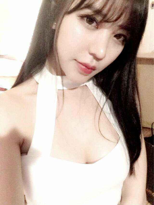 大家好!今天和大家分享一下越南网红的故事.