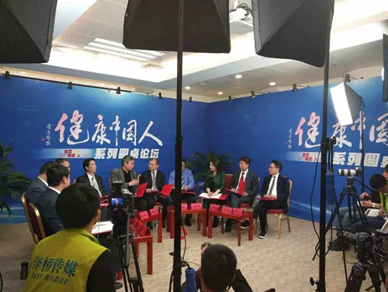 鹏爱集团董事长周鹏武受邀出席2017全国两会