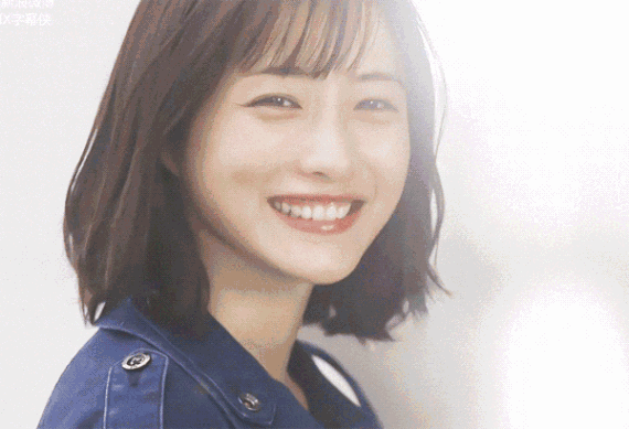 但石原里美的长相比新垣结衣精明多了,一看就是有主意的那种女孩子