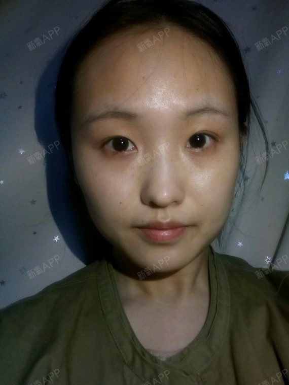 原来在银行工作2年,目前在一家私募机构做投资