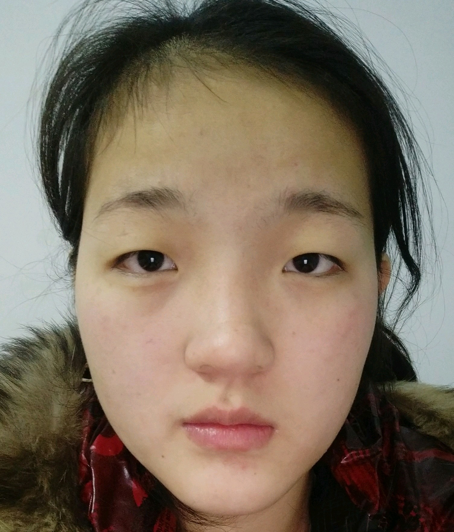 很多单眼皮小眼睛的宝宝都有这样的困扰,为了显眼睛大