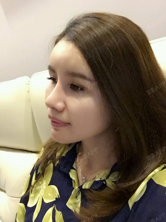 其他地方都很完美了,特别是侧面很好看,拍照看着就是标准的小翘鼻