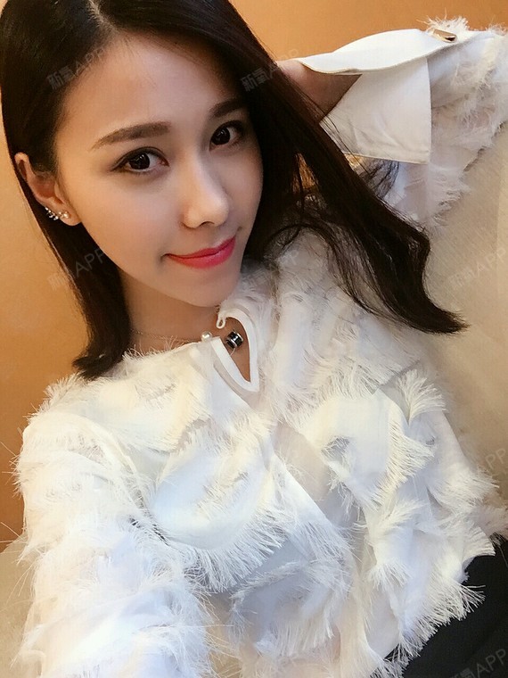 一些关心假体隆鼻的后遗症一个俊直挺俏的鼻子