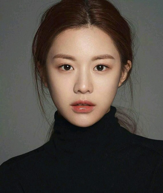 个人的脸,甚至比他的能力还重要。高允真_圈子