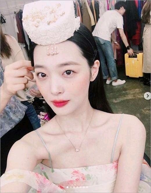 隆的胸也能好看又好摸