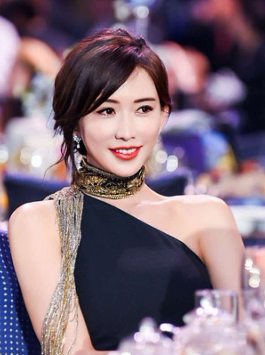 冻龄女神林志玲教你如何抗衰老林志玲,出生于1974