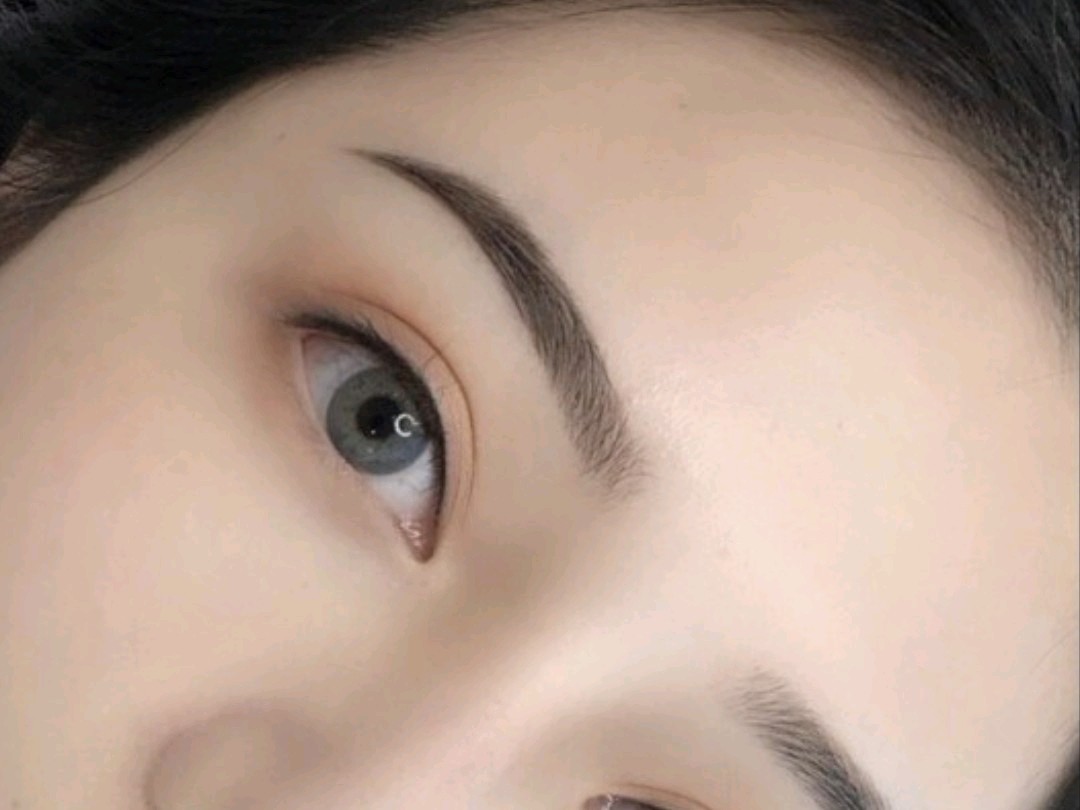 纹绣老师服务特别专业,谢谢给我纹眉毛的老师,很认真_圈子-新氧美容