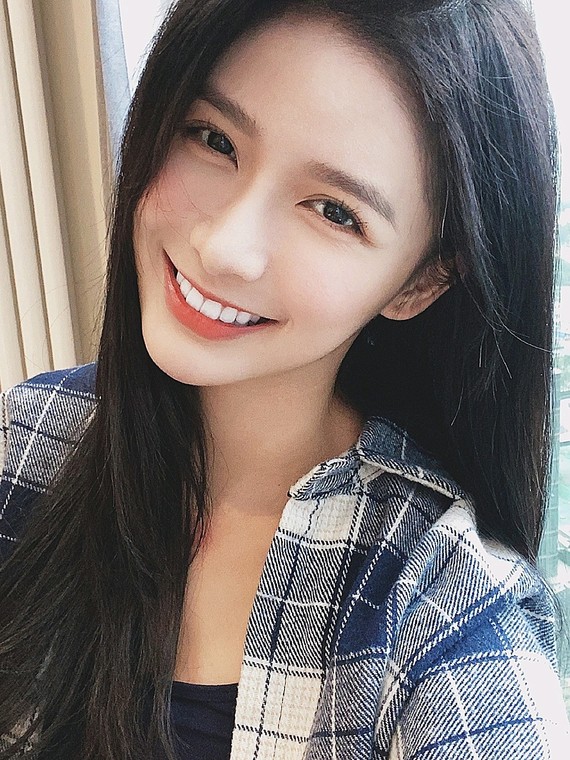 7878《青春有你2》中蔡卓宜因为个人感情问题备受