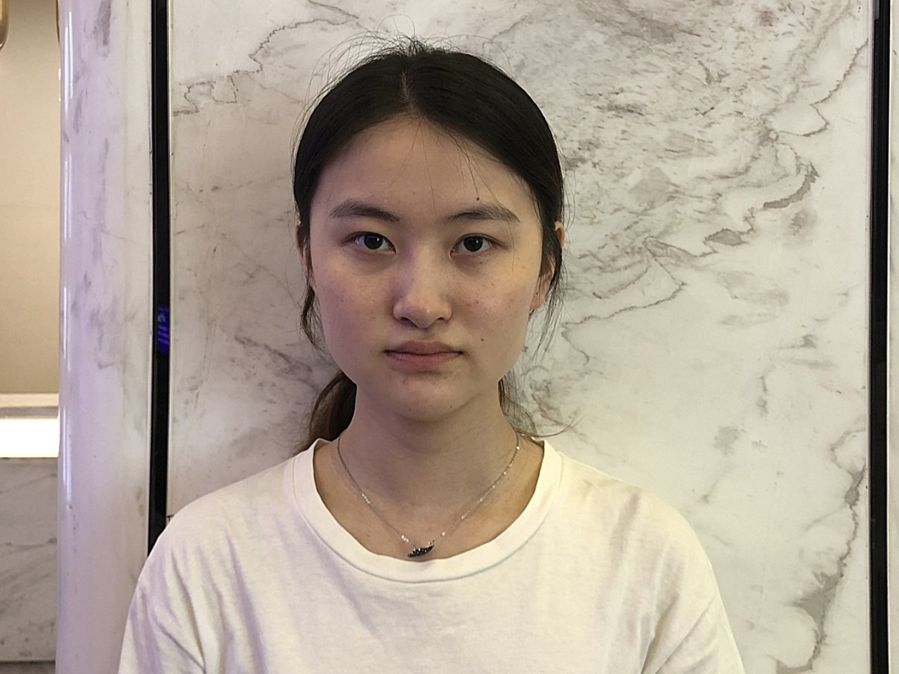 很多女士的眼睛看起来无神一方面跟本身眼睛大小有关另一方面则和轻度