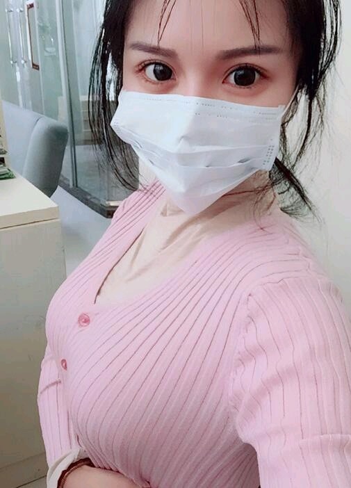 【假体隆胸】定制美胸 深v动感 站立高挺饱满 躺下柔软自然