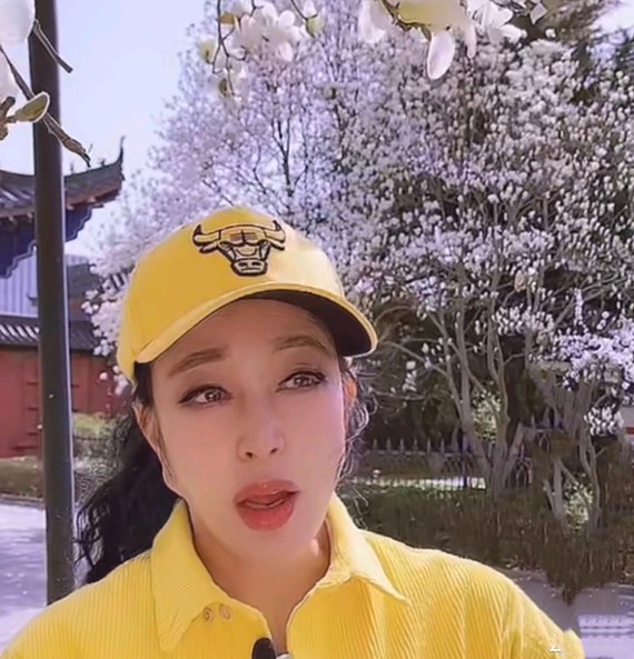 神颜考古|刘晓庆拉皮回到20岁,耳朵却成了唯一bu_圈子-新氧美容整形