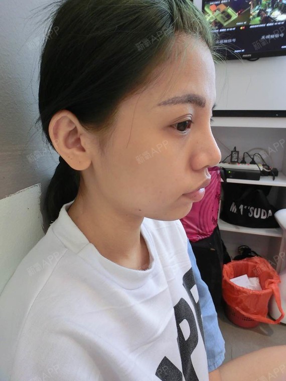 妹子是跑步减肥的,怎么选择运动内衣呀,主要是尺码不好选啊,要防震和