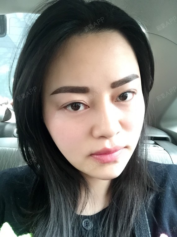 眉毛补色,又做了美瞳线,哪个痛啊,效果嘛,还是比较_圈子-新氧美容整形