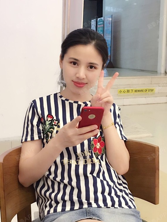 身边的朋友问我双眼皮一单一双还耷拉怎么办?