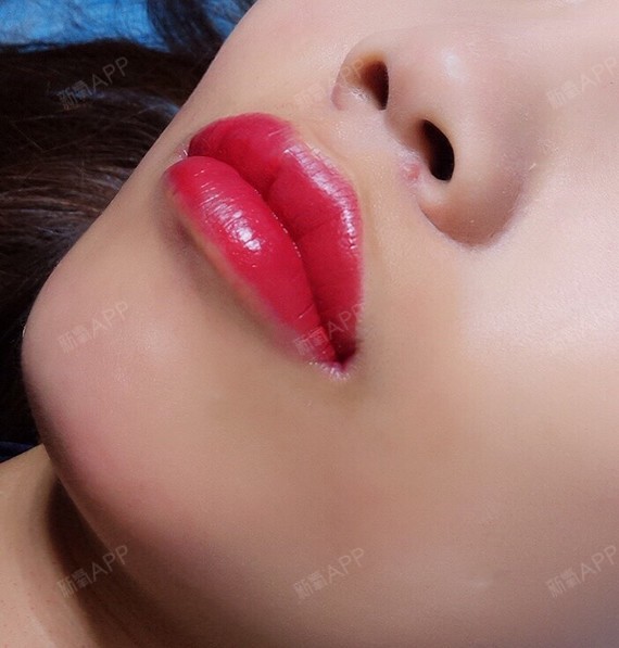 半永久纹唇好不好_效果图_氧气akna5b1半永久纹唇术后第天_新氧美容