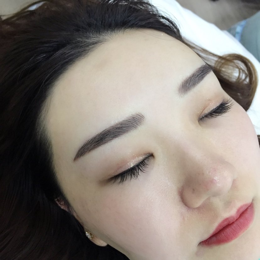 产品: 【半永久纹眉】【集团30周年庆大促】【特色】华彩裸妆唇【自然