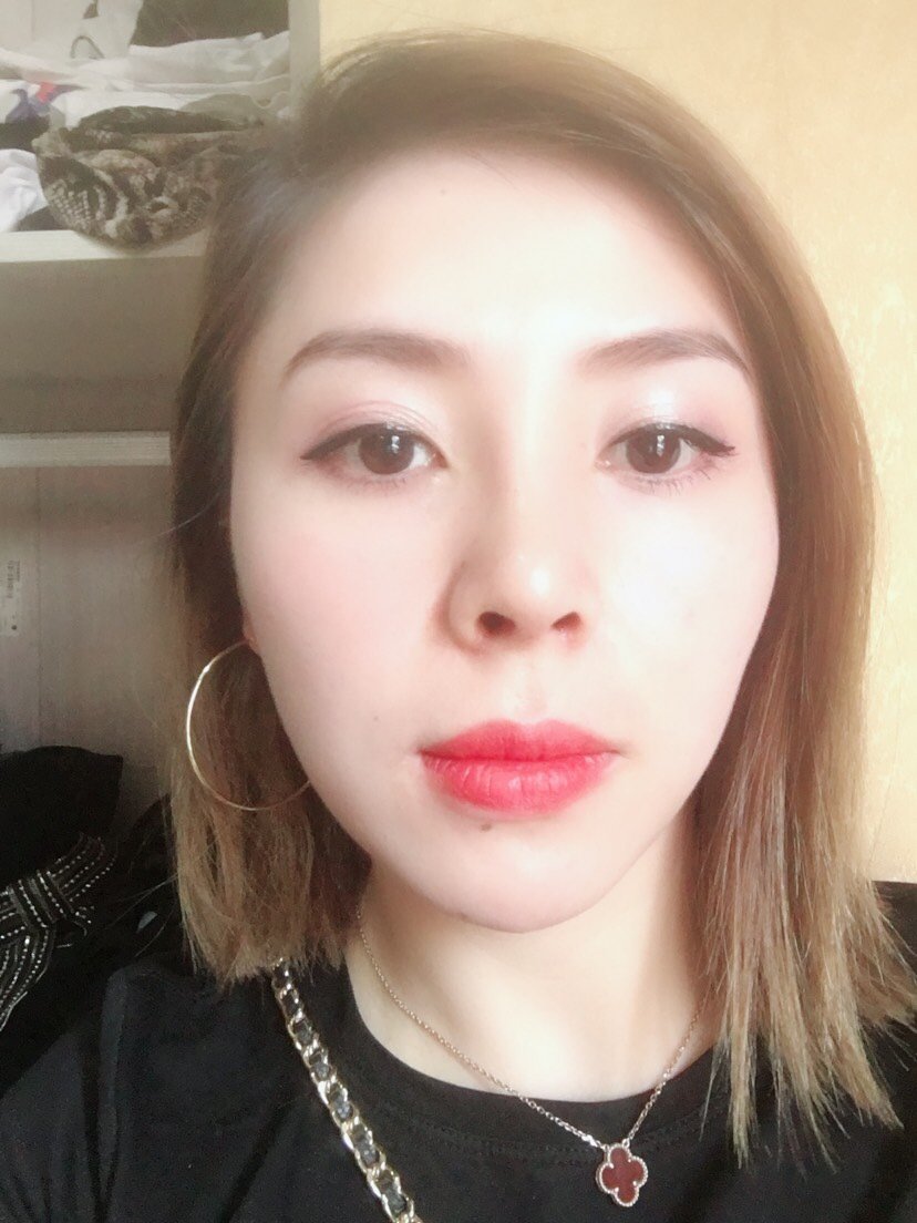 今天发现鼻孔一个大一个小,后悔死了!