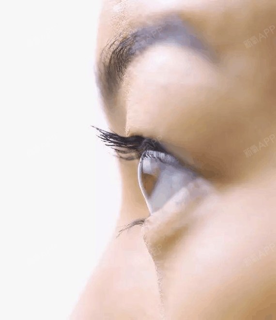 正常人眼球突出度在12-14mm,超出这个范围则为眼球突出.