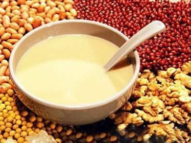 割完双眼皮一定不能吃…割双眼皮和开眼角很多