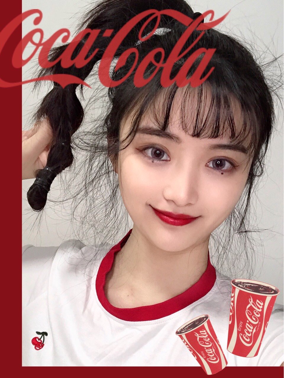 今tie是可口可乐汽水女孩