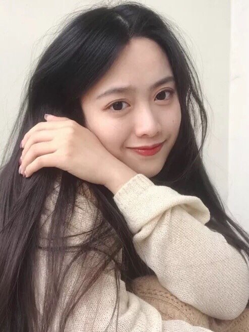 9393颜值六七分的女孩如何做合照中最会赢的脸就