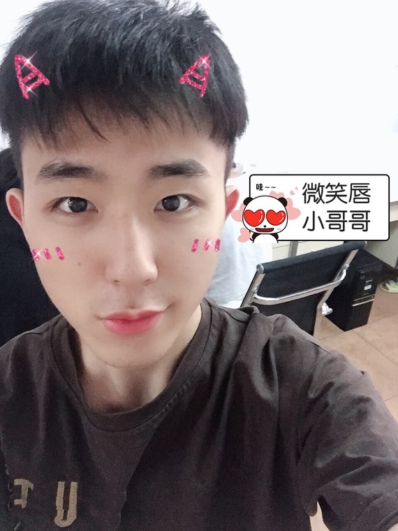 hi 微笑唇小哥哥来给你们做旅游攻略啦!