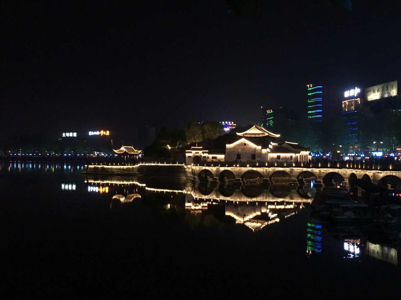 九江市夜景