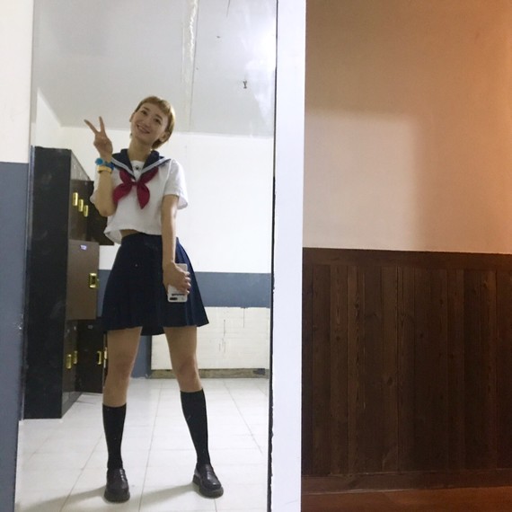 玩校园大逃杀换的jk制服 秒变女高中生