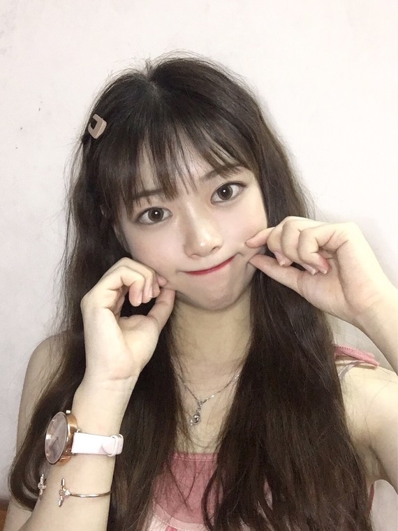 解锁九宫格拍照姿势 自拍不再尴尬