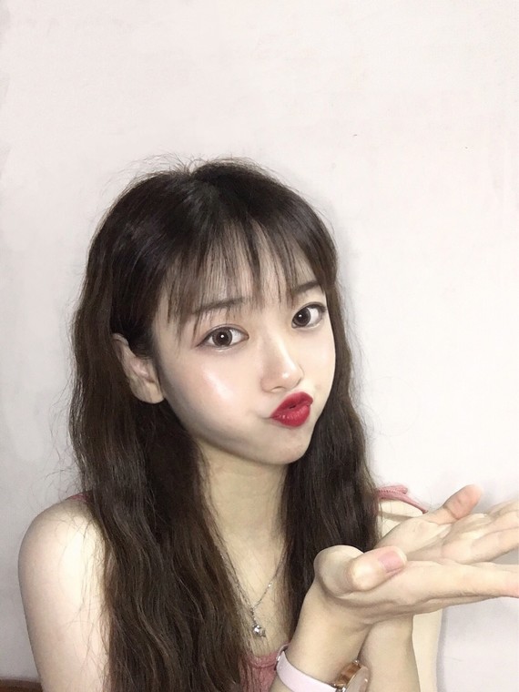 解锁九宫格拍照姿势 自拍不再尴尬