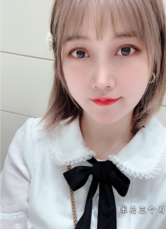 改善双眼无神做电眼女孩
