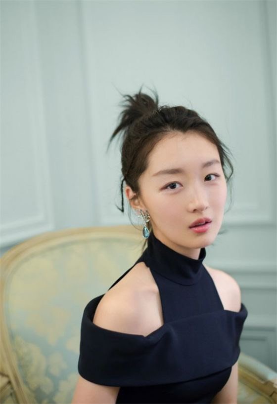 新晋小花周冬雨,火箭少女101里的yamy等等… 当然我也承认单
