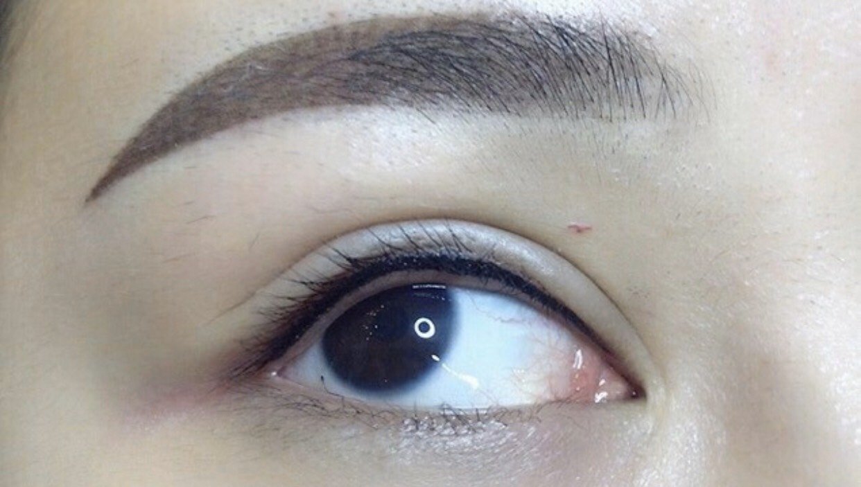 纹美瞳线的时候我觉得一点也不疼,就是眼皮有时候会感_圈子-新氧美容
