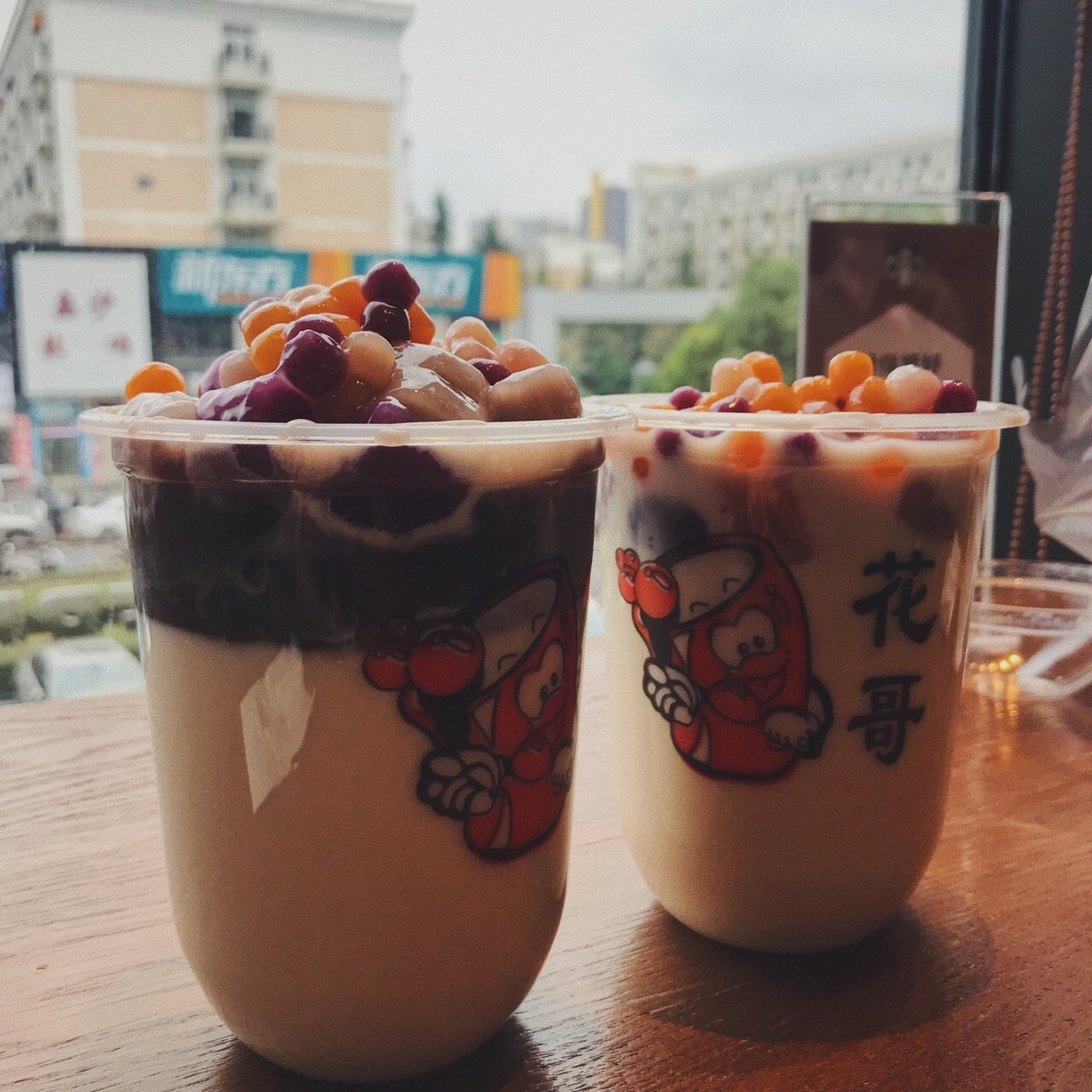 花哥双皮奶不要被名字骗了其实是一家奶茶店