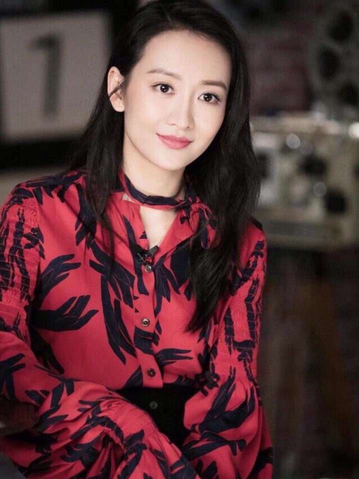 王鸥新剧上线,英气逼人,经过岁月沉淀的美人真不是年轻小花们可比的