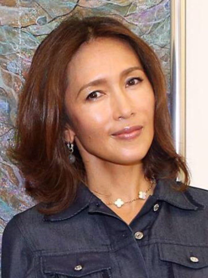 木村拓哉天王的妻子工藤静香雪崩式衰老