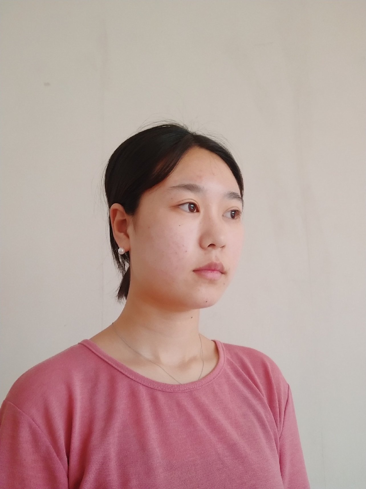 很羡慕别人露出额头来,饱满的额头看起来格外的好看,但由于我的额头不