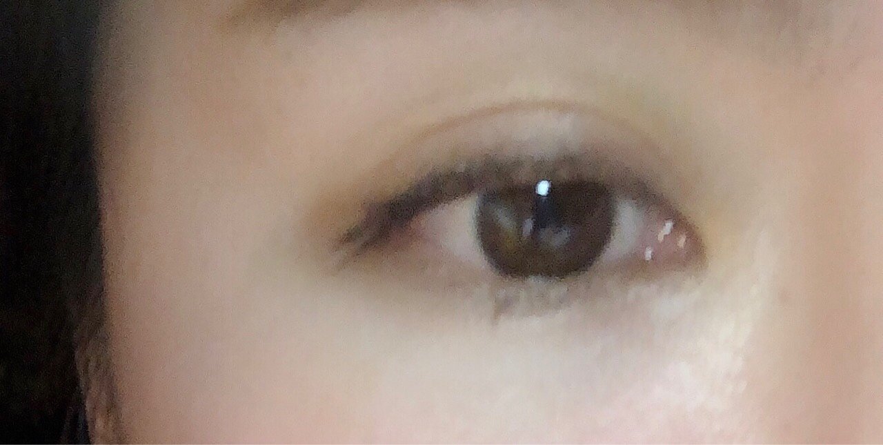 以前纹的眼线特意带了小尾巴刚开始蛮好看可是两年了