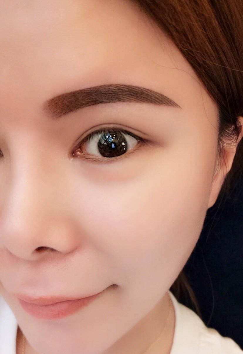 手残党画不好眉毛,选择了纹眉,纹好后看起来很自然,我非常满意,值得