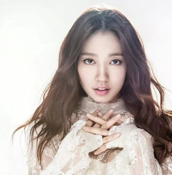 揭韩国女明星朴信惠韩艺瑟的美白护肤心得