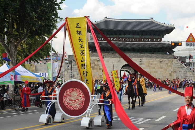 韩国整形##jj小编给大家介绍韩国##庆典##秋节日活动