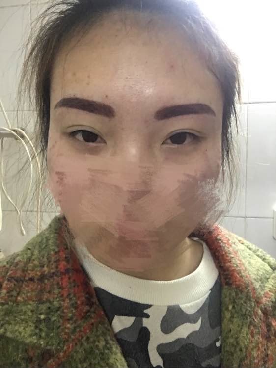 前两天来例假的时候,不知道不可以纹眉毛,就急冲冲的约好了朋友一