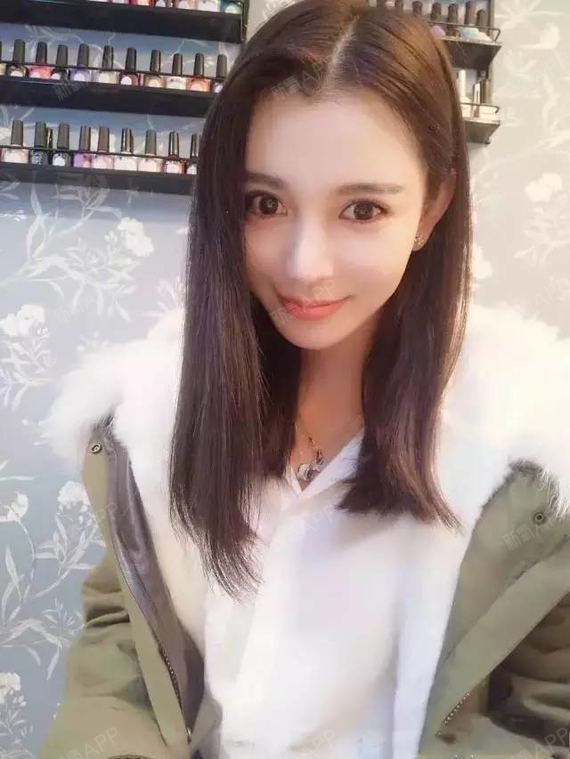 其中最像的baby的还得是@晓亦213,看她的微博,你会以为,这是baby本人