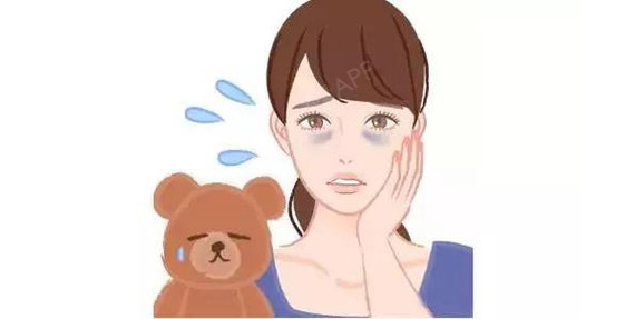 面容憔悴,顶着一副大眼袋的你, 看起来感觉像老10岁的老阿姨