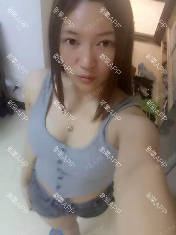 其实我是有点胸的,至少是b杯吧,我做丰胸的原因一方面是因为生过