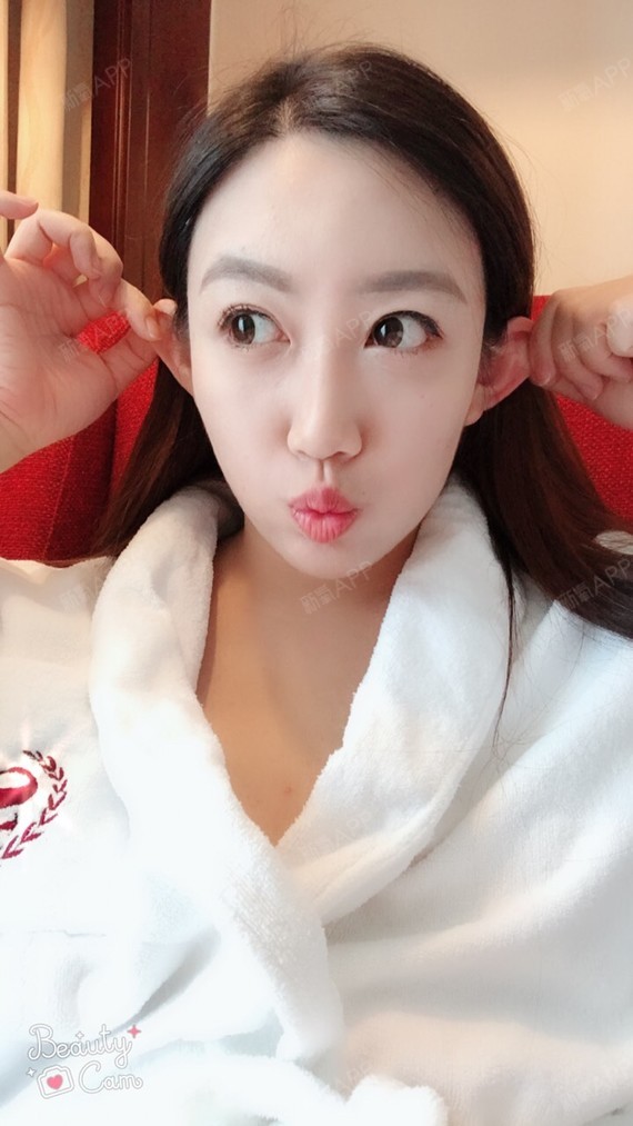 郑爽真的是史上最能上热搜的女明星了,连在自