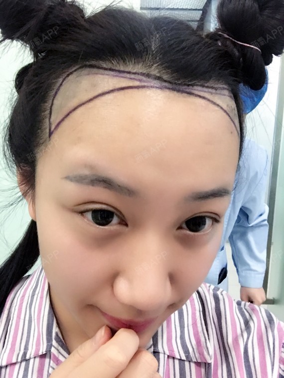 郑爽真的是史上最能上热搜的女明星了,连在自