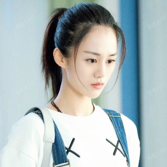 盘点那些悄悄隆了鼻的女明星,安悦溪假体透光,还有比郑爽更实诚的吗?