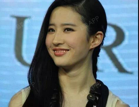 亚洲笑容最美女星,你的爱豆上榜了吗?都说爱笑