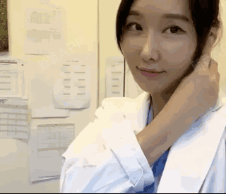 不仅是外表年轻,李秀珍还有一颗18岁的少女心.